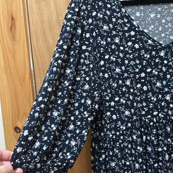 Navy blue floral Dress - Picture 3 of 7
